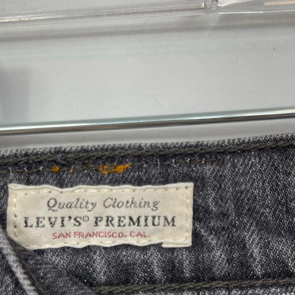 Levi's Premium Wedgie Icon Fit Jeans in Bite My Dust Gray High Waist Ankle 25 - Picture 11 of 16